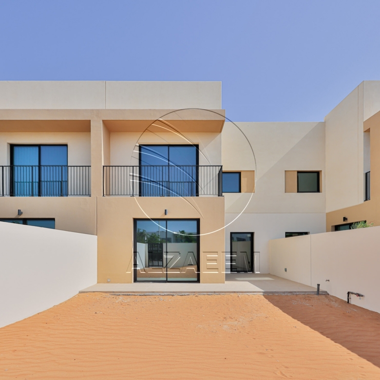 √Corner Single Row! Biggest 2BR Plot in Yas Acres√