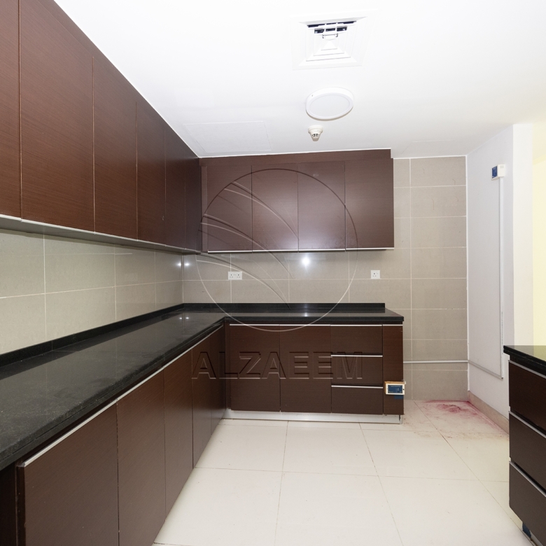Vacant | High Level ! 3BR + Maid | Sea View