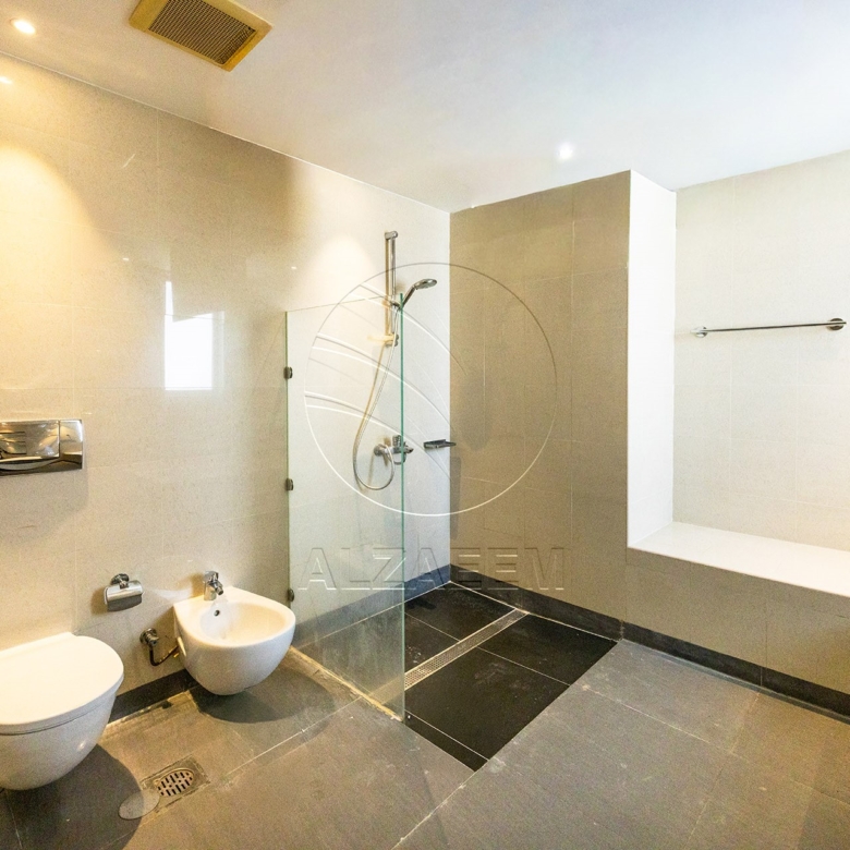 Kitchen Appliances | With Elevator and Gym + Pool
