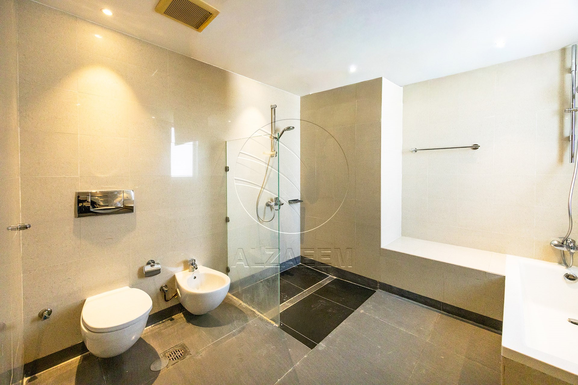 Kitchen Appliances | With Elevator and Gym + Pool