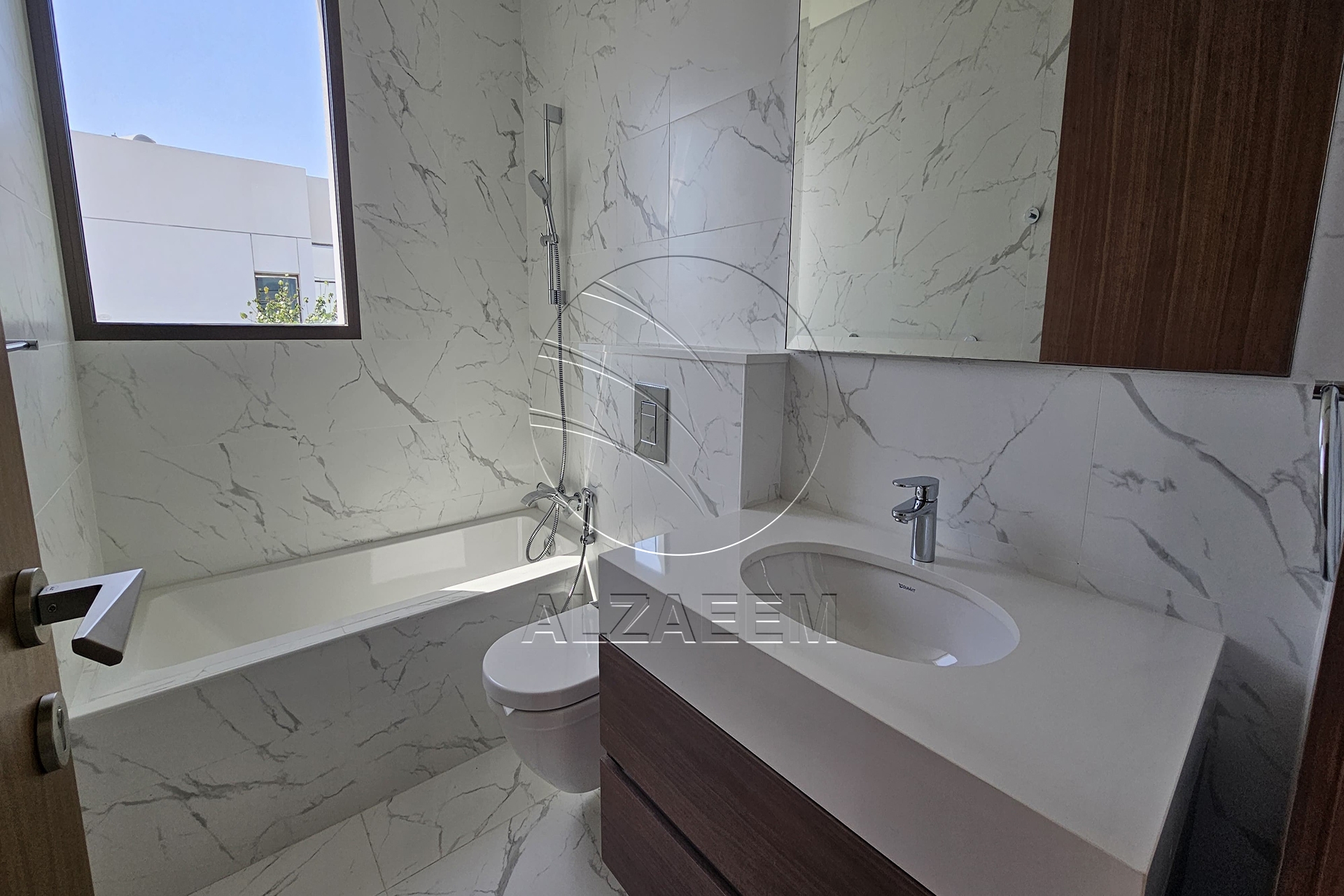 Stunning Location | 4BR+M+D | Vacant Soon!