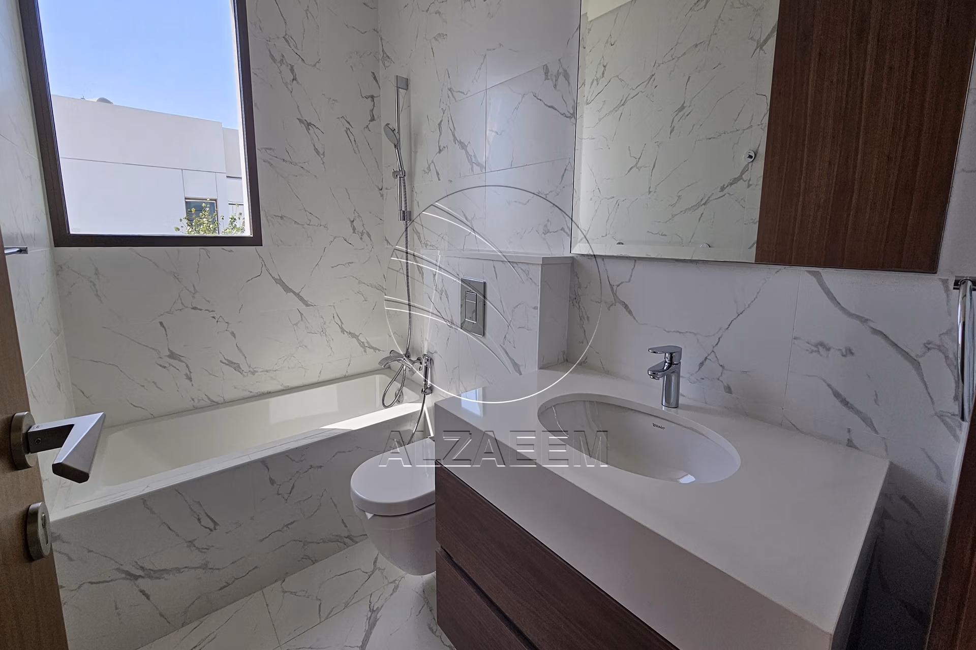 Stunning Location | 4BR+M+D | Vacant Soon!