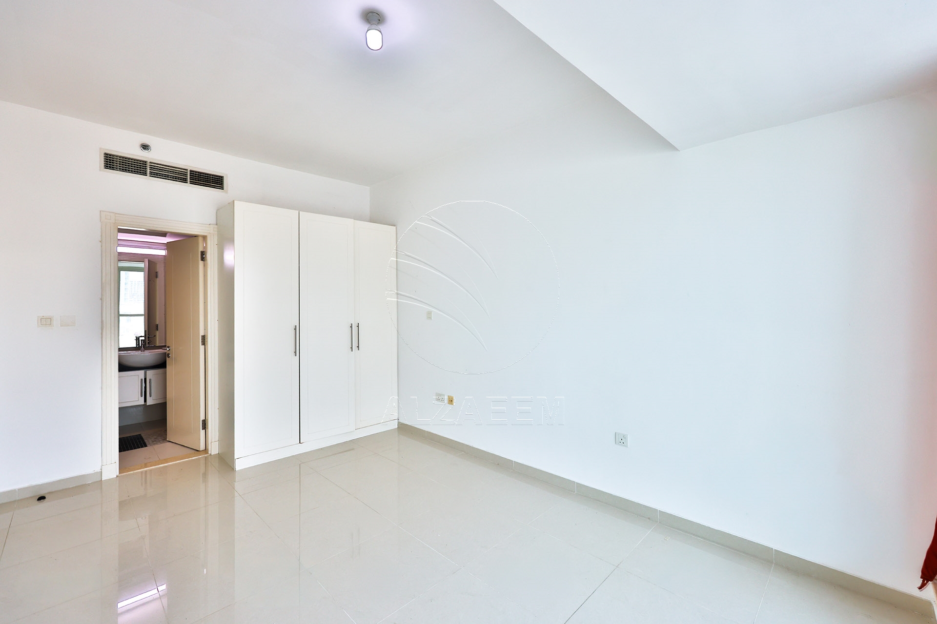 VACANT and Exclusive | Sea View | Big Balcony
