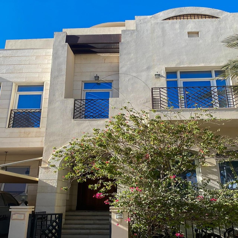 √ Tenanted Villa Opposite the Community Center √