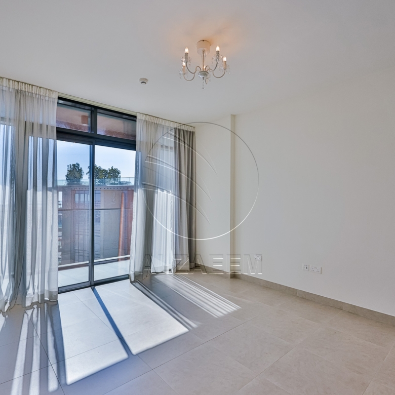 High Level + Exclusive! White Goods+ Nice Views