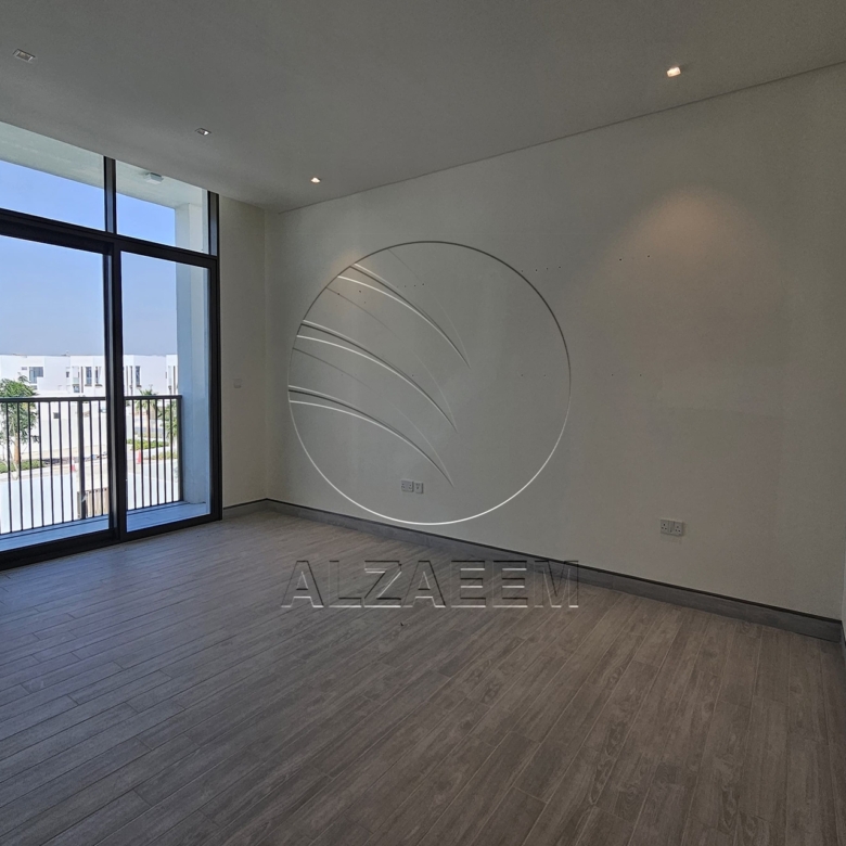 Stunning Location | 4BR+M+D | Vacant Soon!