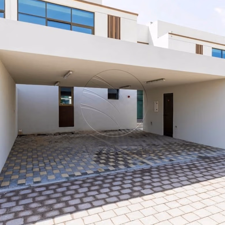 Single Row | Meticulously Landscaped |Next to Park