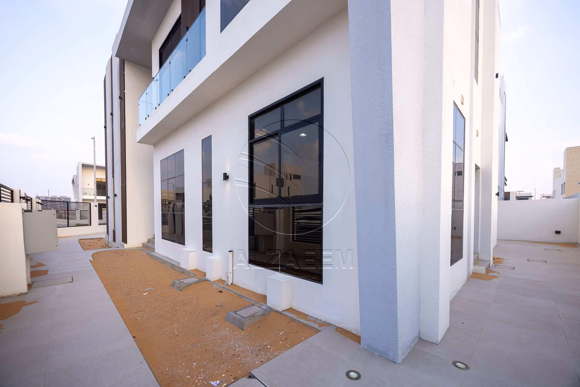 Corner | High Quality Finishing| High Ceiling