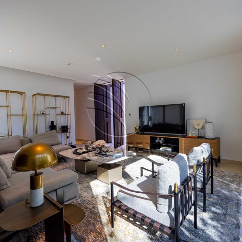 Alsidr | High Ceiling | Single Row Corner