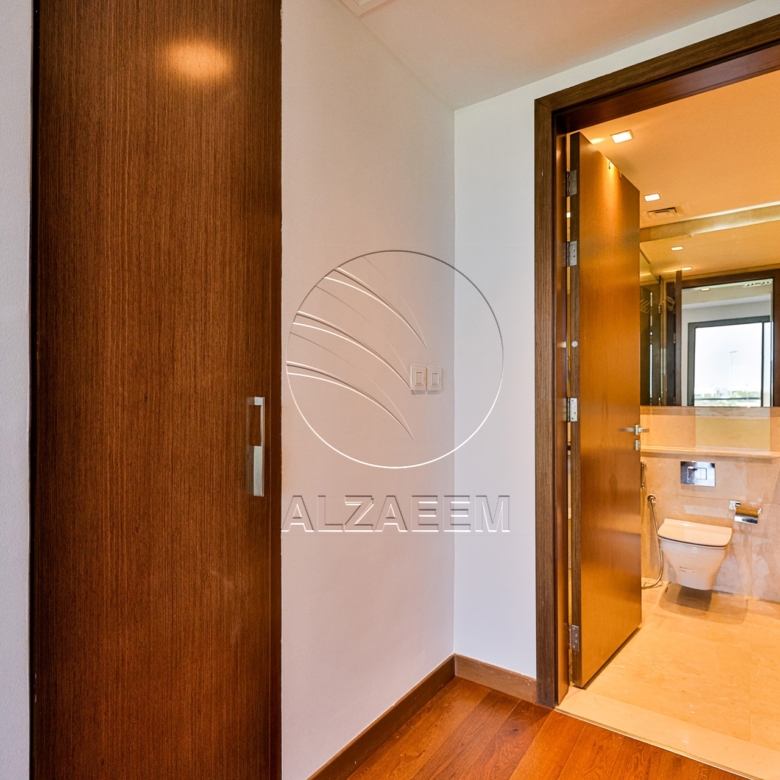 Golf Course View Villa + 1047Sqm Landscaped Plot