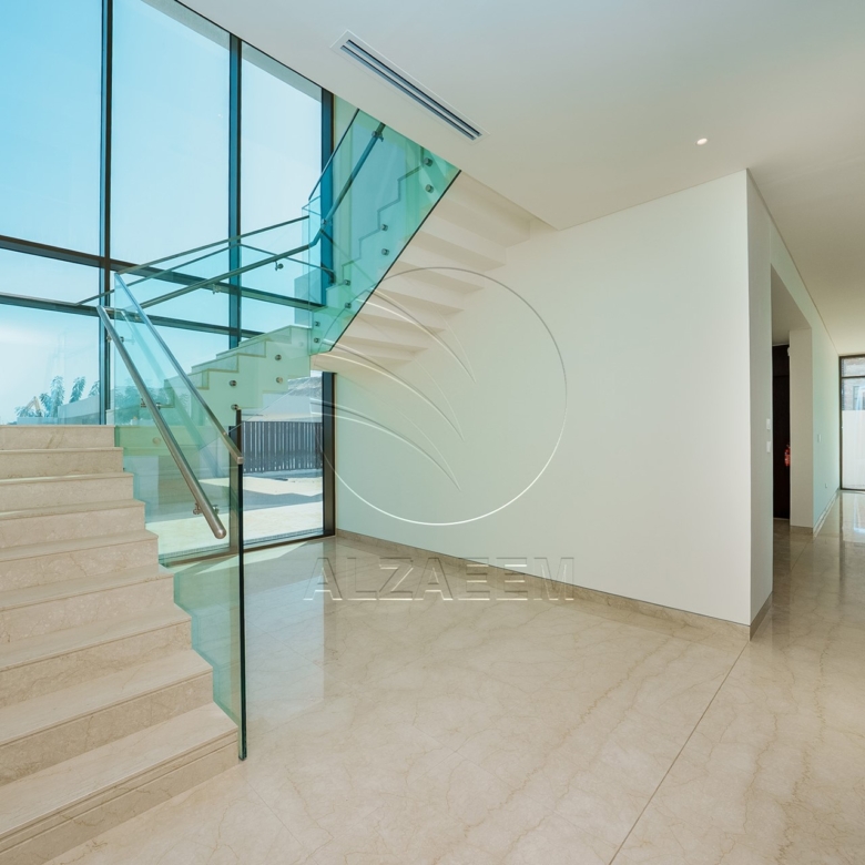 √Seafront VIP Villa | Single Row Corner Big Plot√