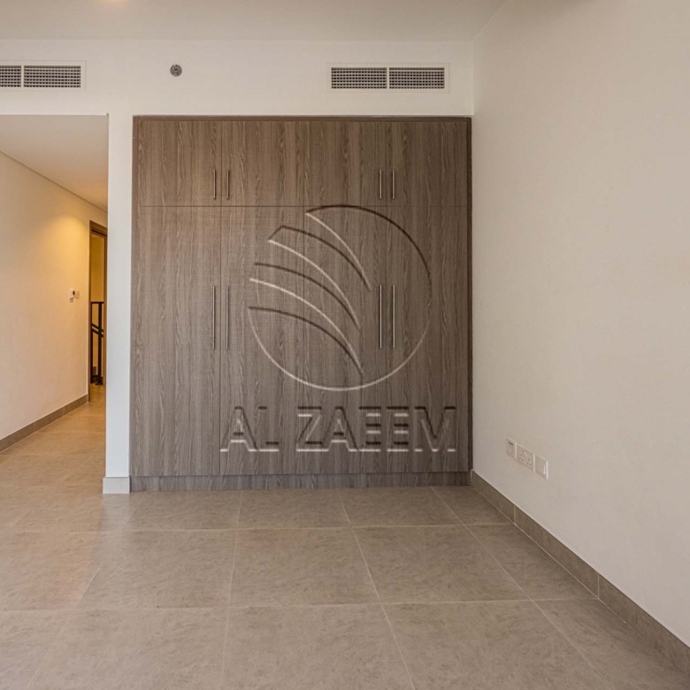 Vacant | DUPLEX | Facing The Pool | 4 payments