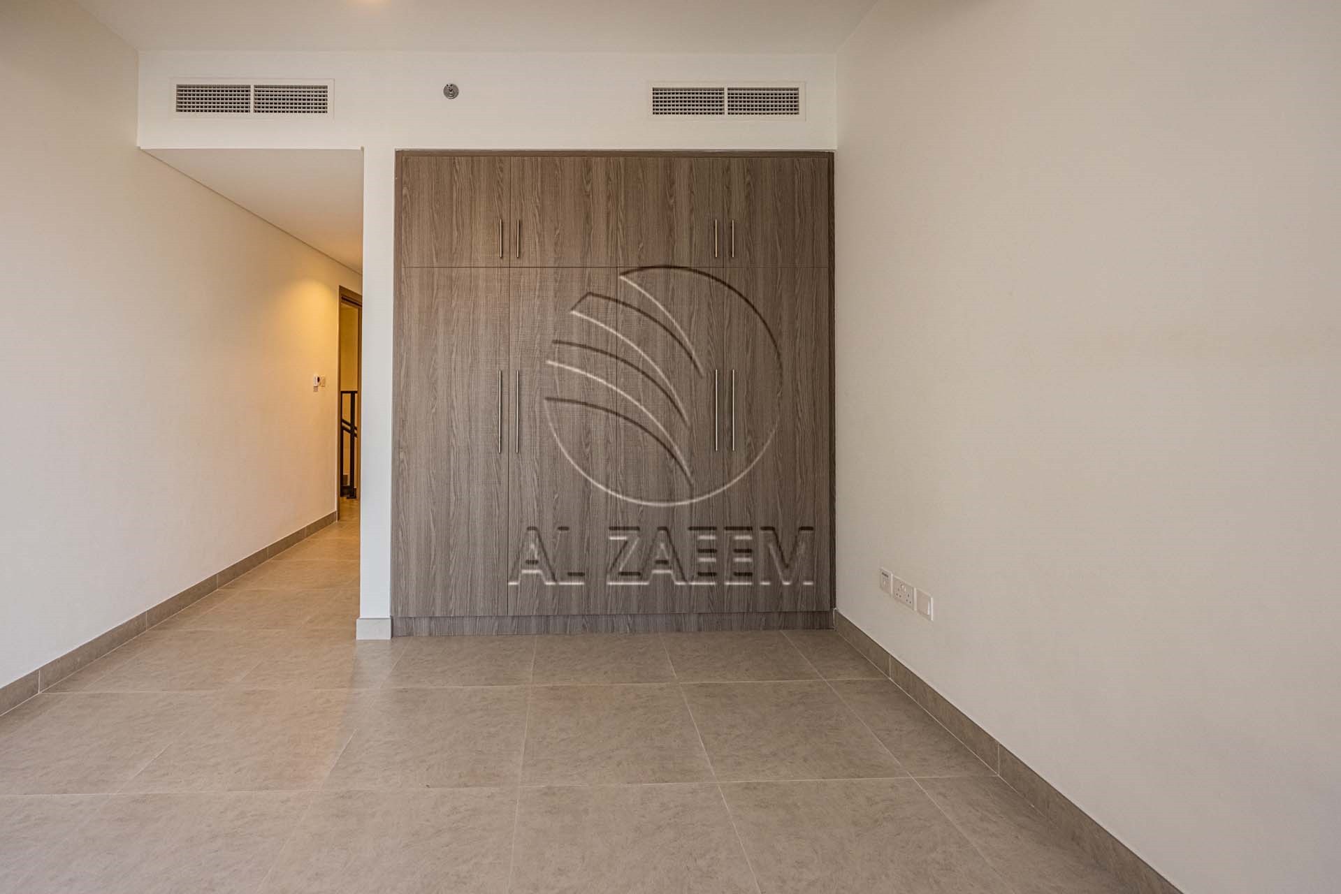 Vacant | DUPLEX | Facing The Pool | 4 payments