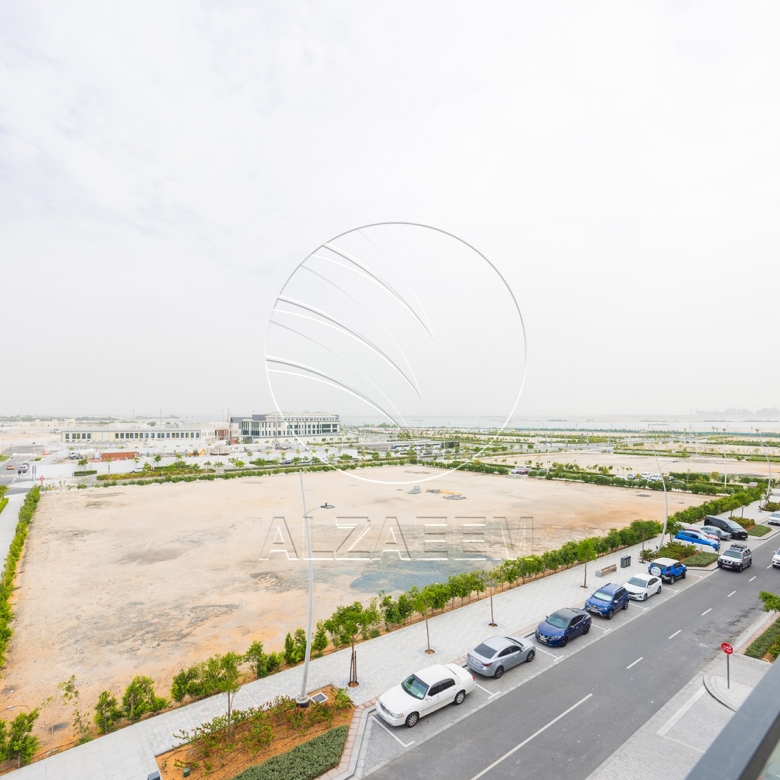 HOT DEAL! Corner Unit – Partial Sea View | Parking