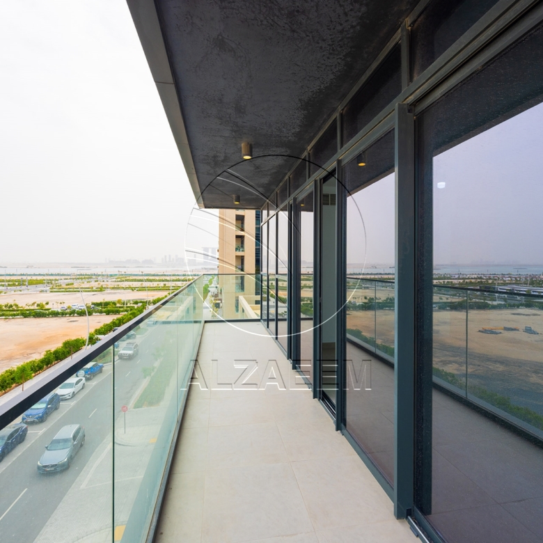 HOT DEAL! Corner Unit – Partial Sea View | Parking