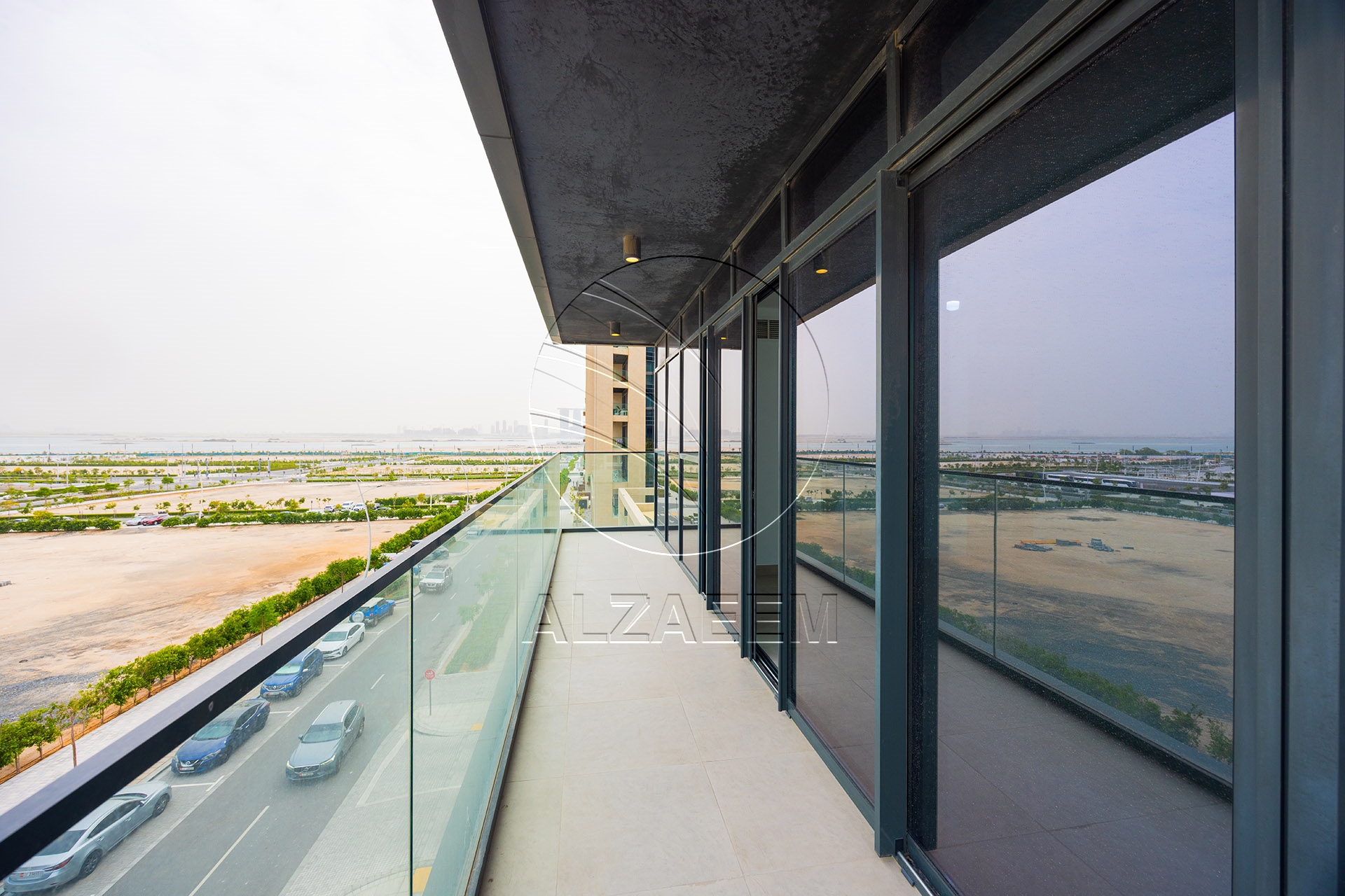 HOT DEAL! Corner Unit – Partial Sea View | Parking