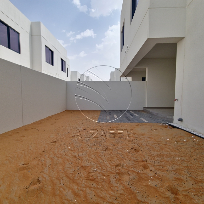 √ VACANT! Corner | Big Plot | Double Row √