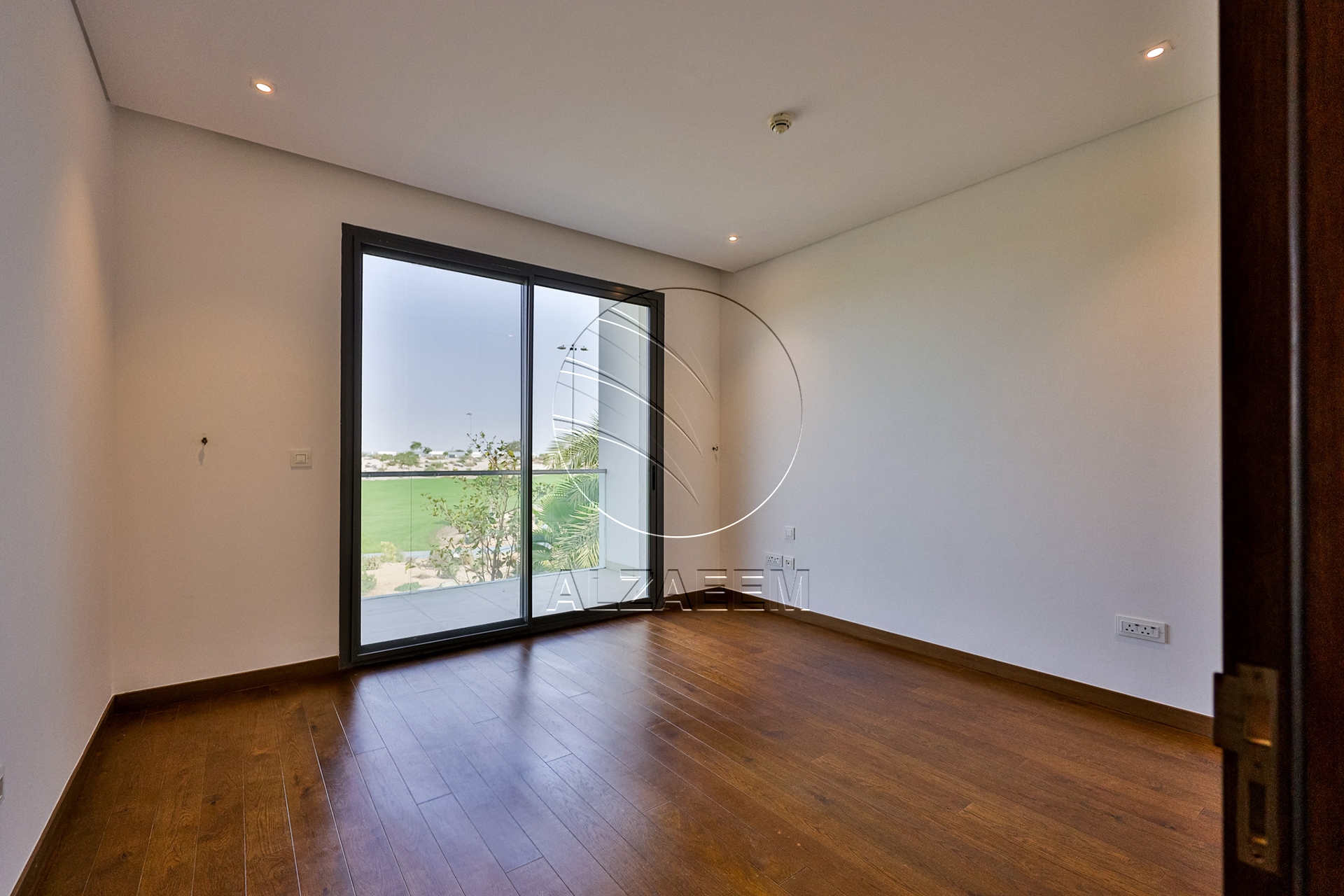 Golf Course View Villa + 1047Sqm Landscaped Plot