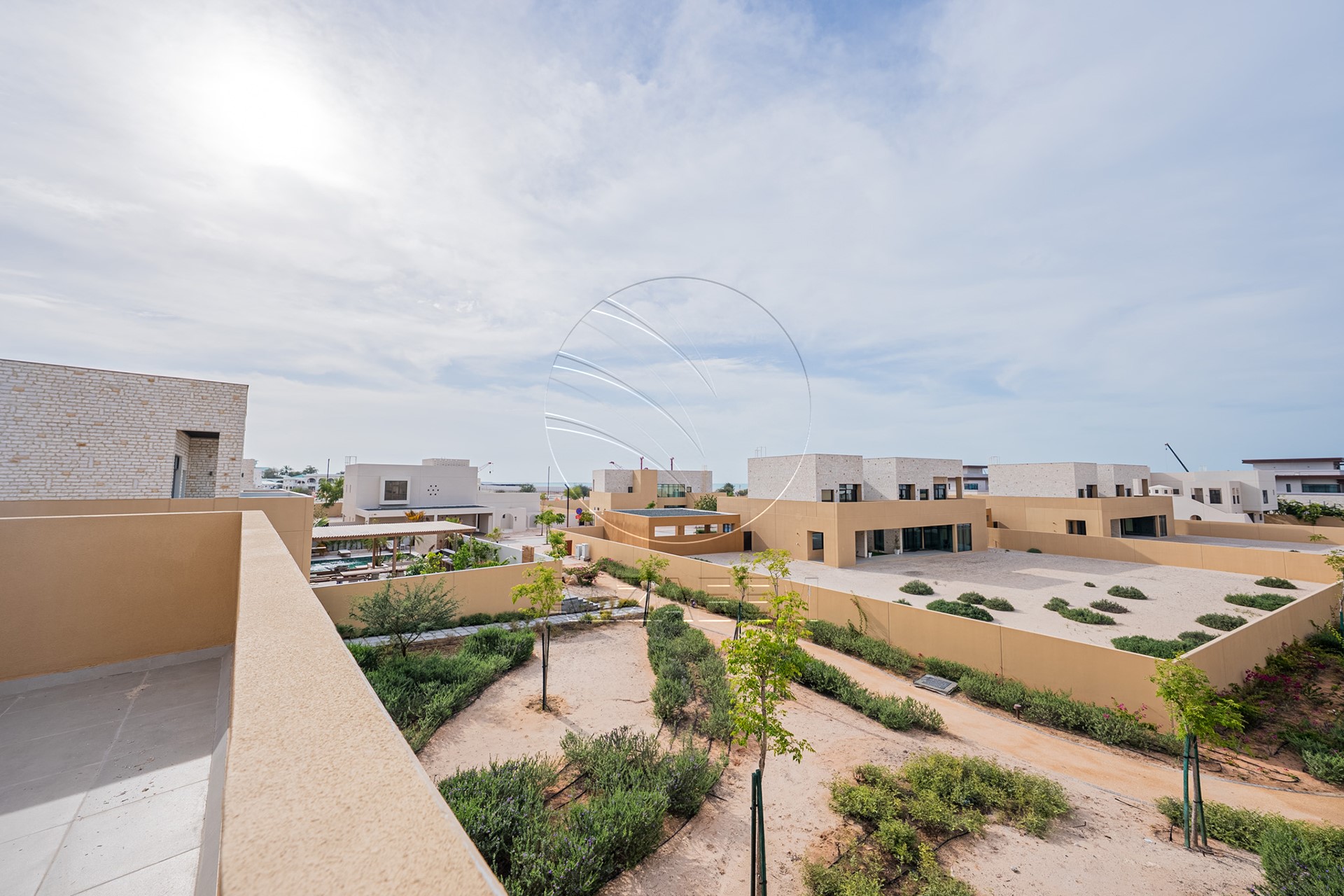 Single Row Villa | Huge Plot | Ready for Occupancy