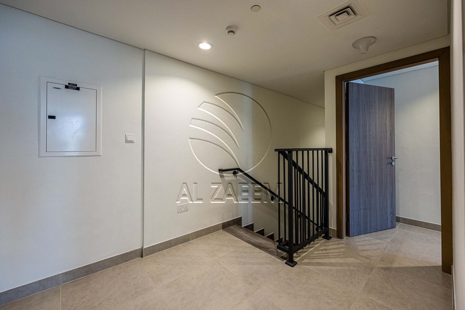 Vacant | DUPLEX | Facing The Pool | 4 payments