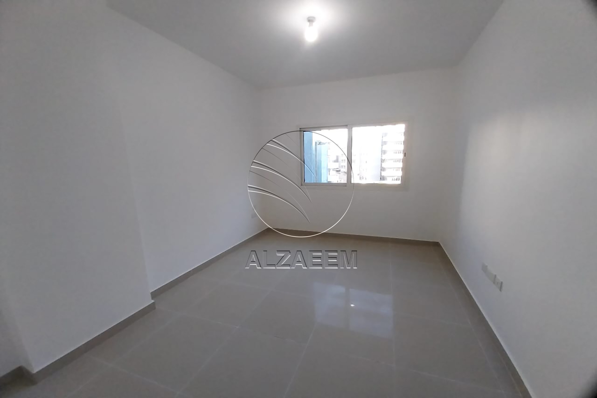 √VACANT! Community View | Mid Level√