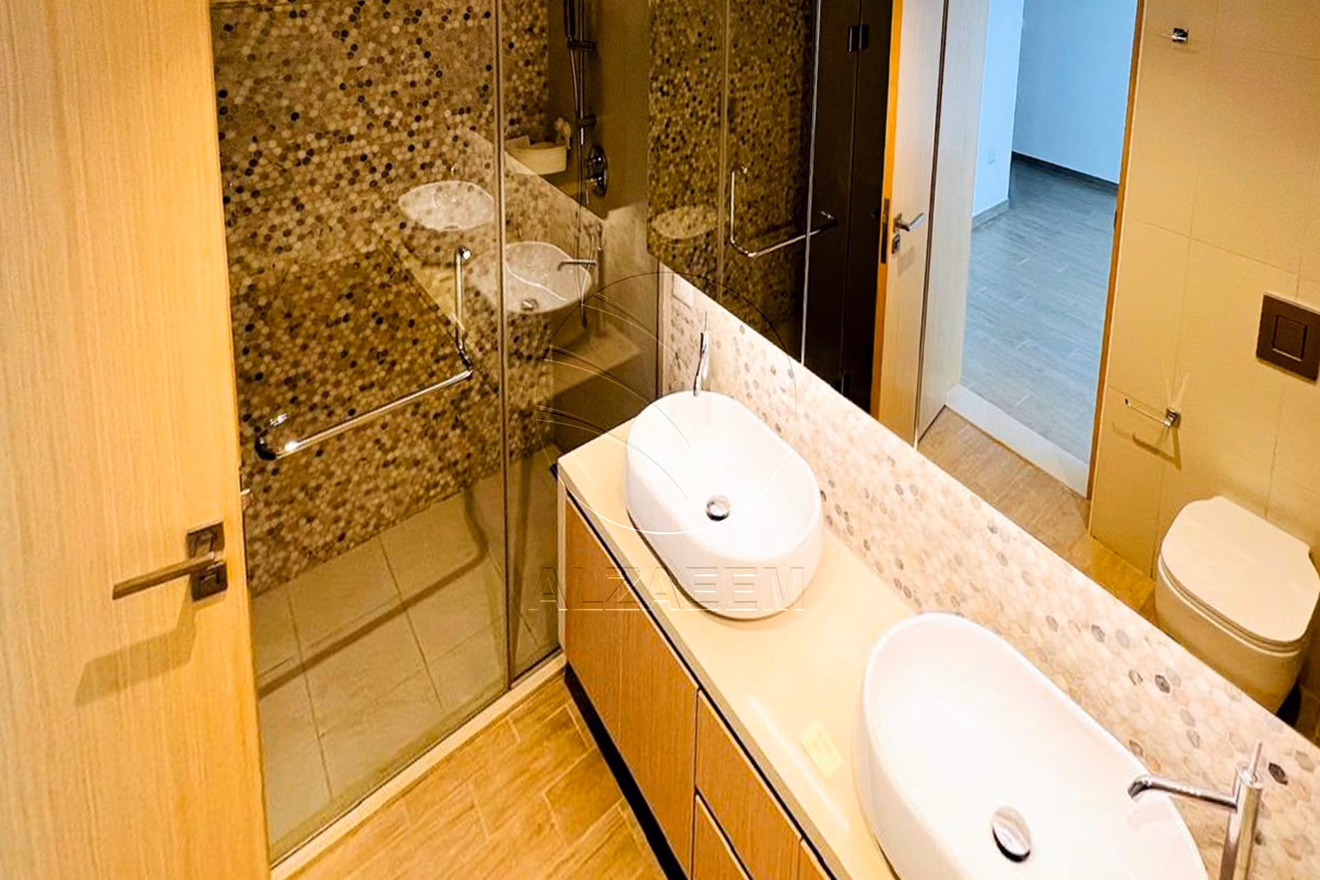 VACANT | High Floor | Partial Sea and Golf view