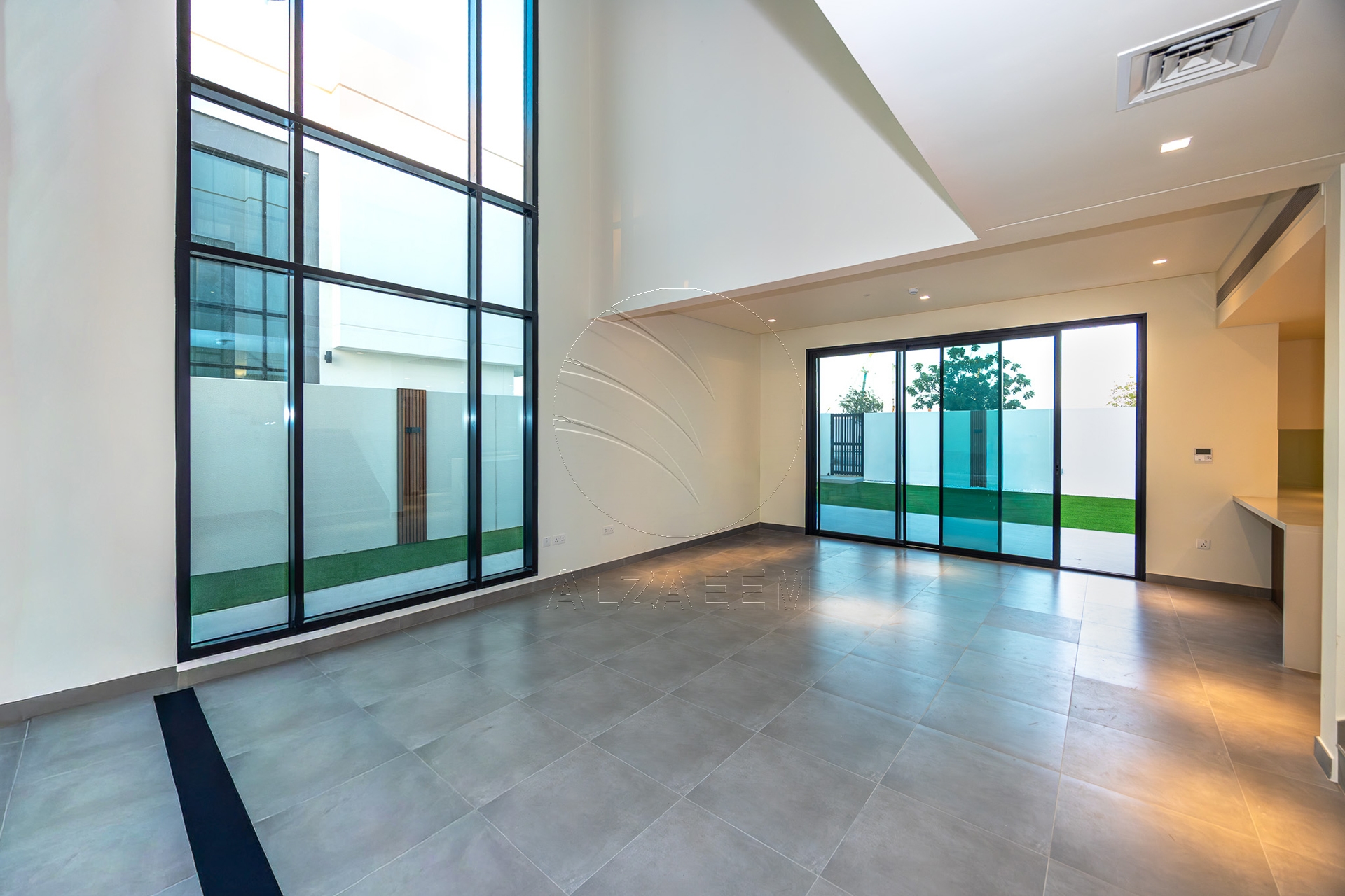 Stand Alone |Single Row -Corner | Golf Course View