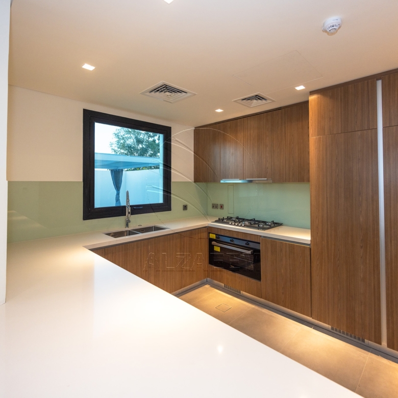 Stand Alone |Single Row -Corner | Golf Course View