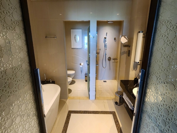 √ HOT DEAL! Sea View and Vacant Unit √