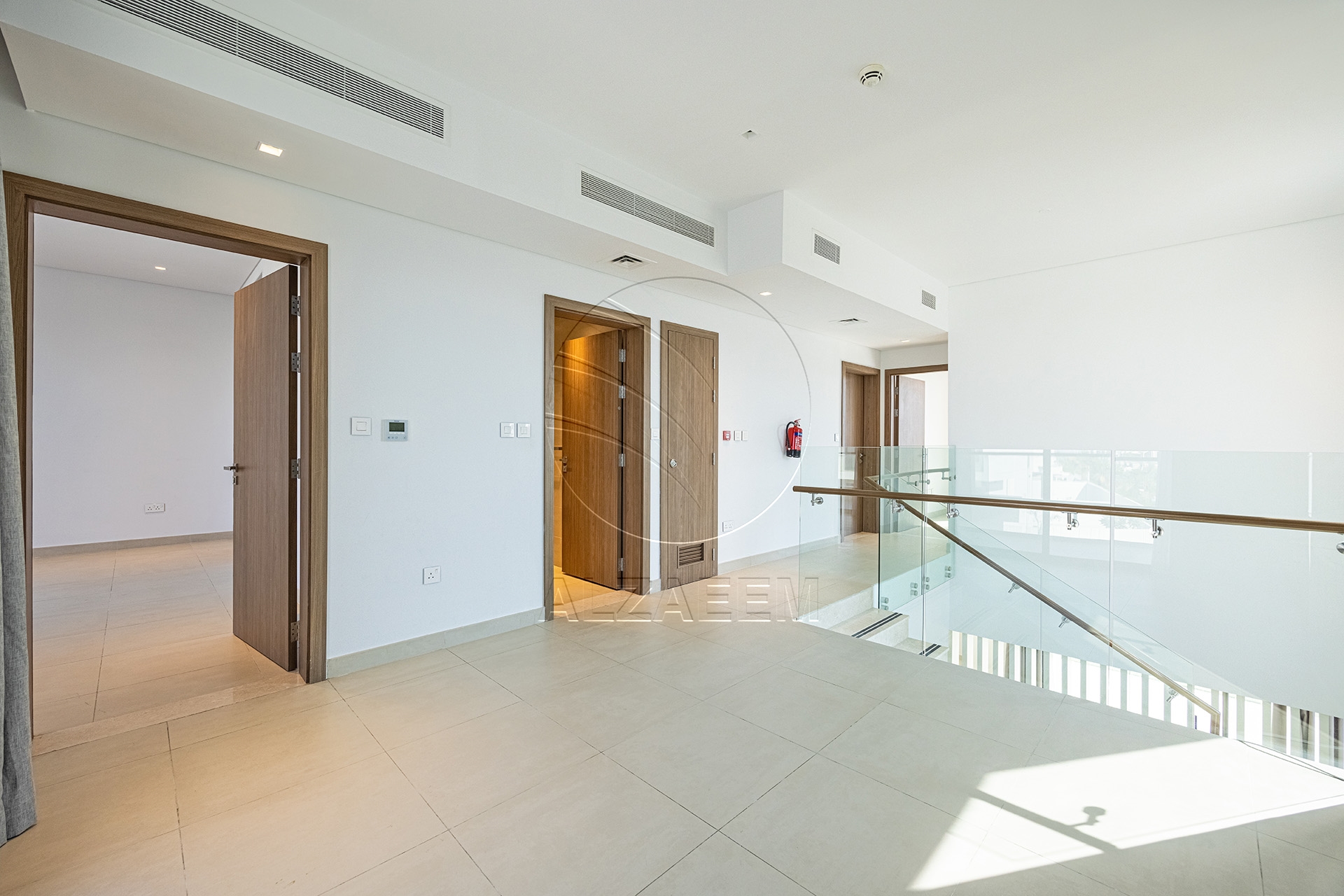 Huge Corner Unit | VACANT | Steps from the Park
