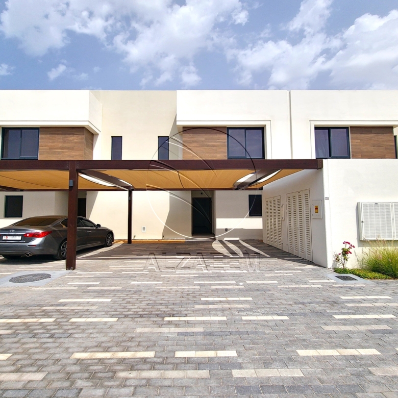 √ VACANT! Corner | Big Plot | Double Row √