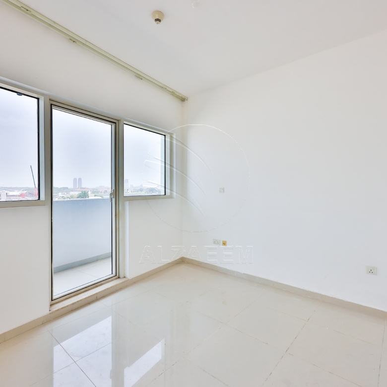 VACANT and Exclusive | Sea View | Big Balcony