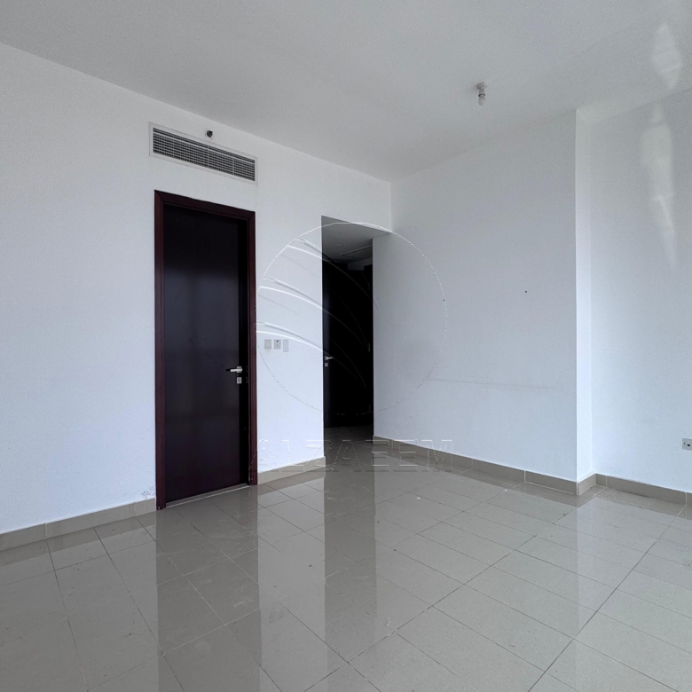 Furnished! 4BR Triplex TH-A | Pool View