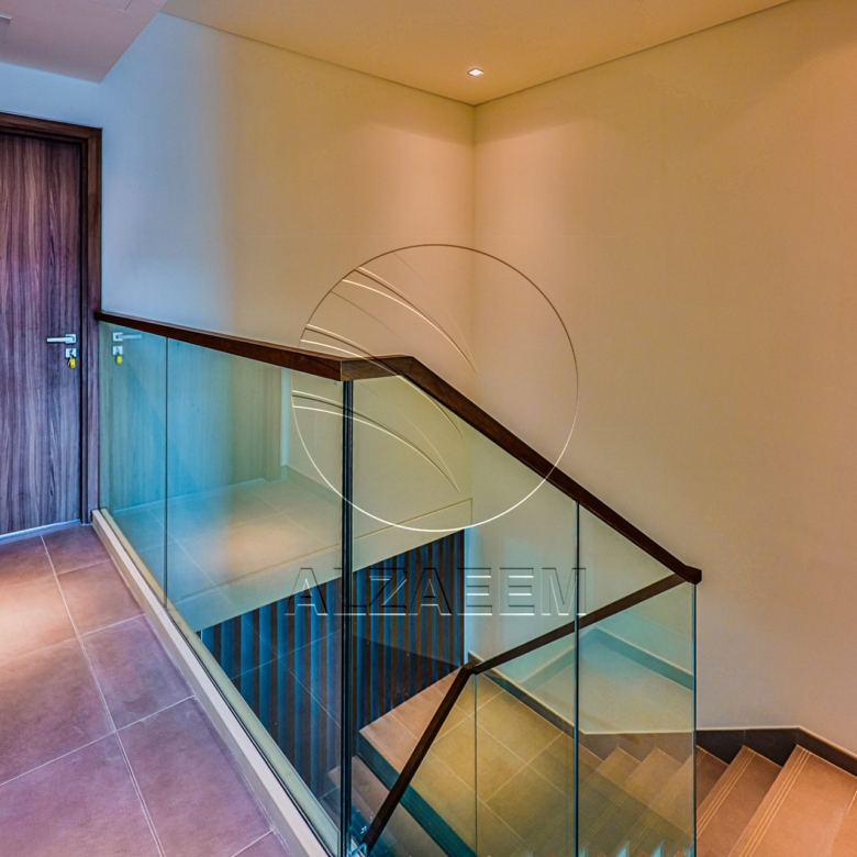 HOT! Single Row – Mid Unit | VACANT