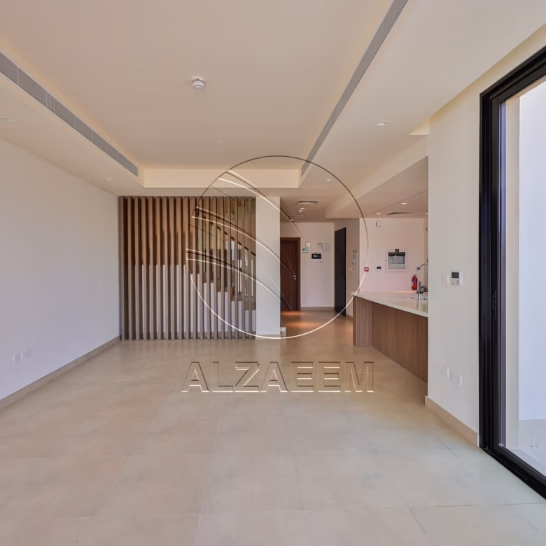 √Corner Single Row! Biggest 2BR Plot in Yas Acres√