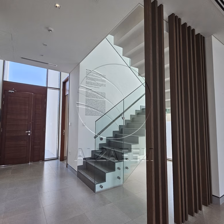 Stunning Location | 4BR+M+D | Vacant Soon!