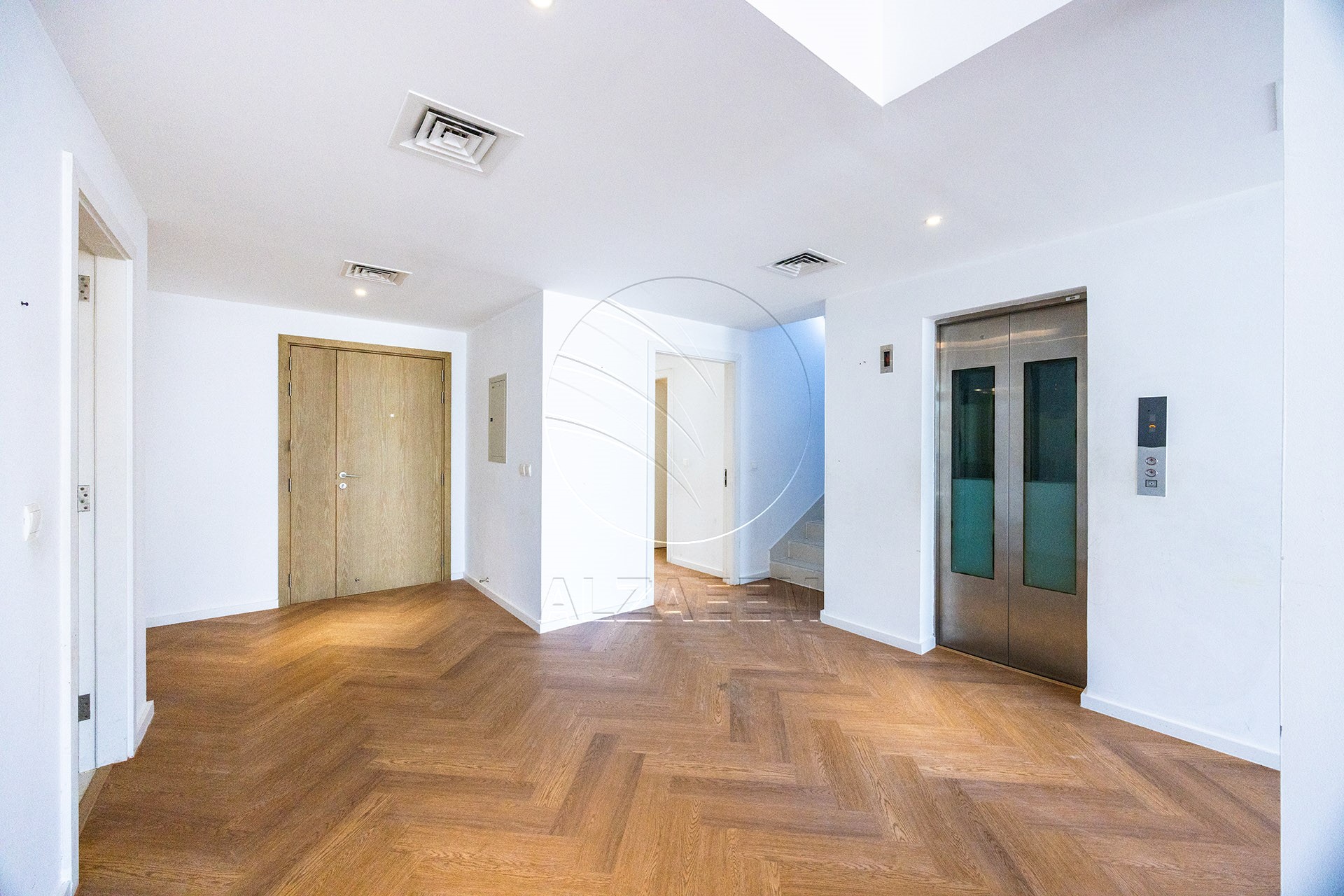 Kitchen Appliances | With Elevator and Gym + Pool
