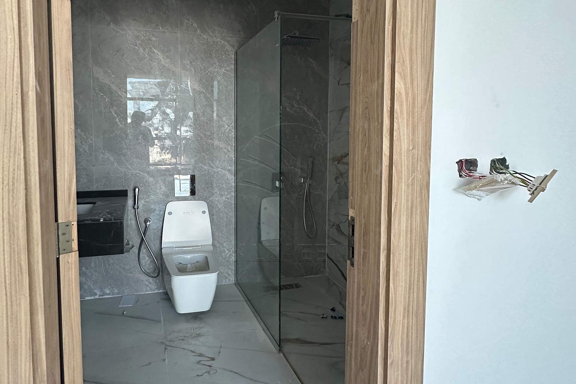 √ Single Row | Biggest Plot | 5BR+Lift+Pool √
