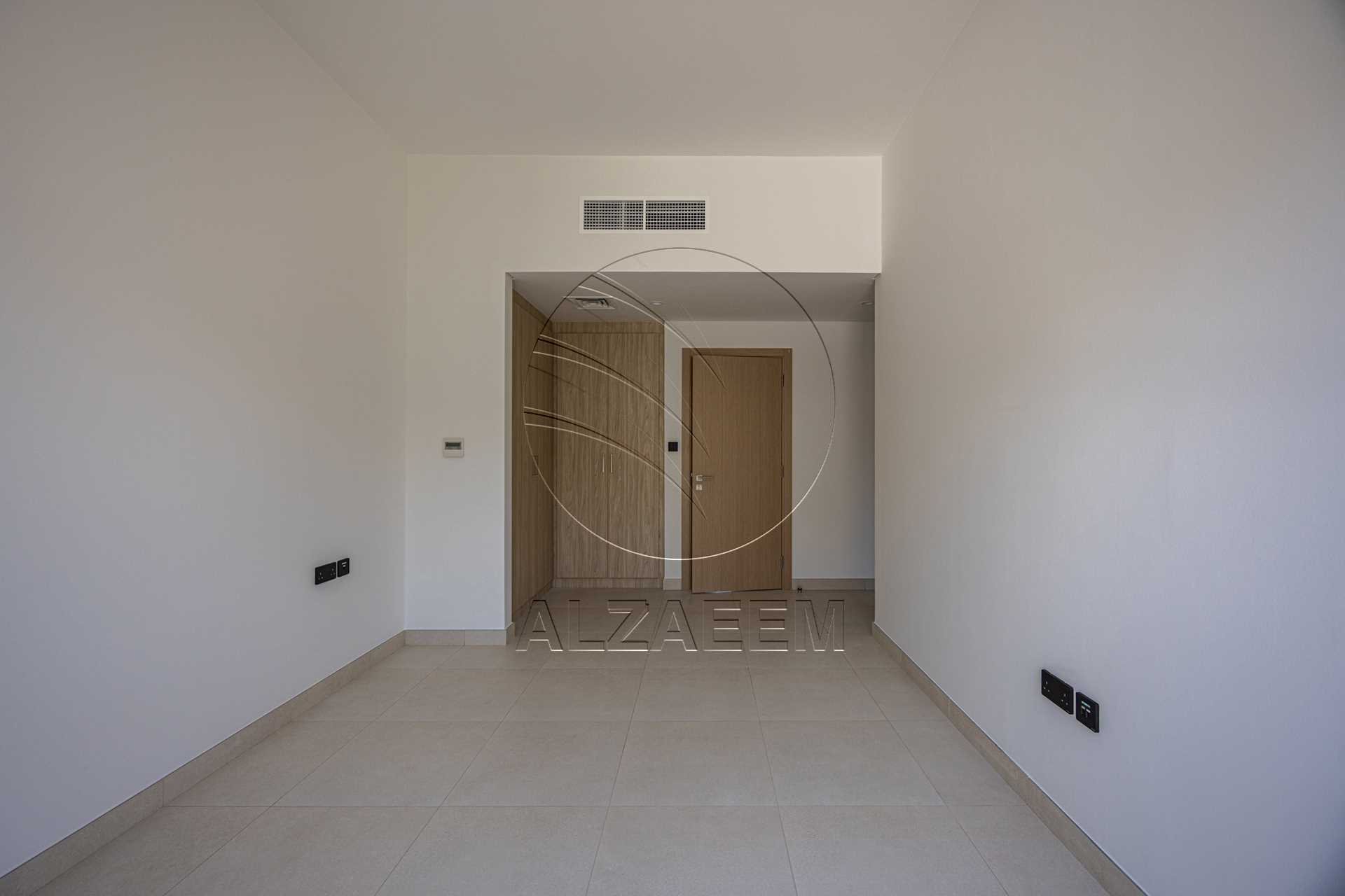 EXCLUSIVE! Spacious 2BR+Maid | Single Row Mid