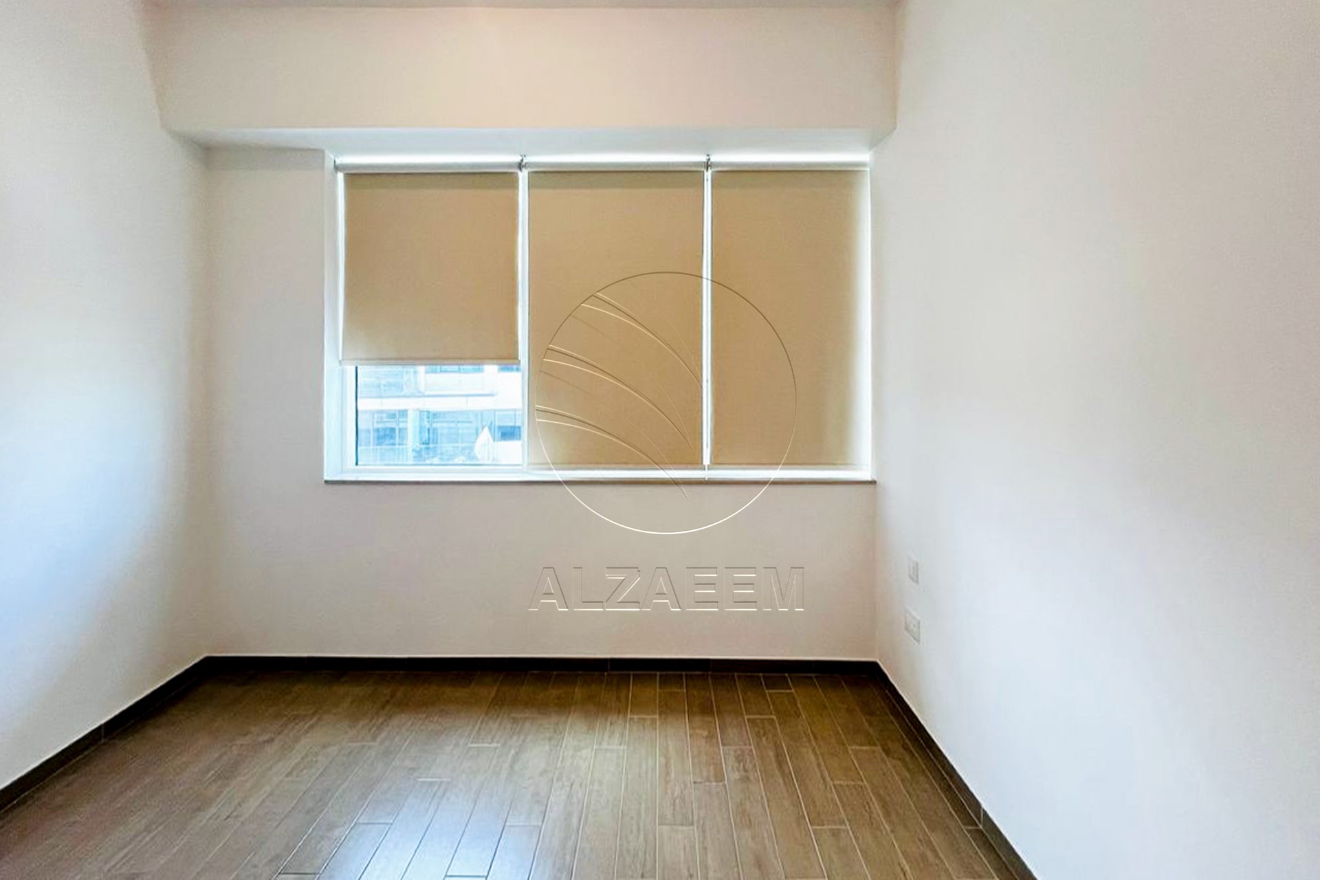 VACANT | High Floor | Partial Sea and Golf view