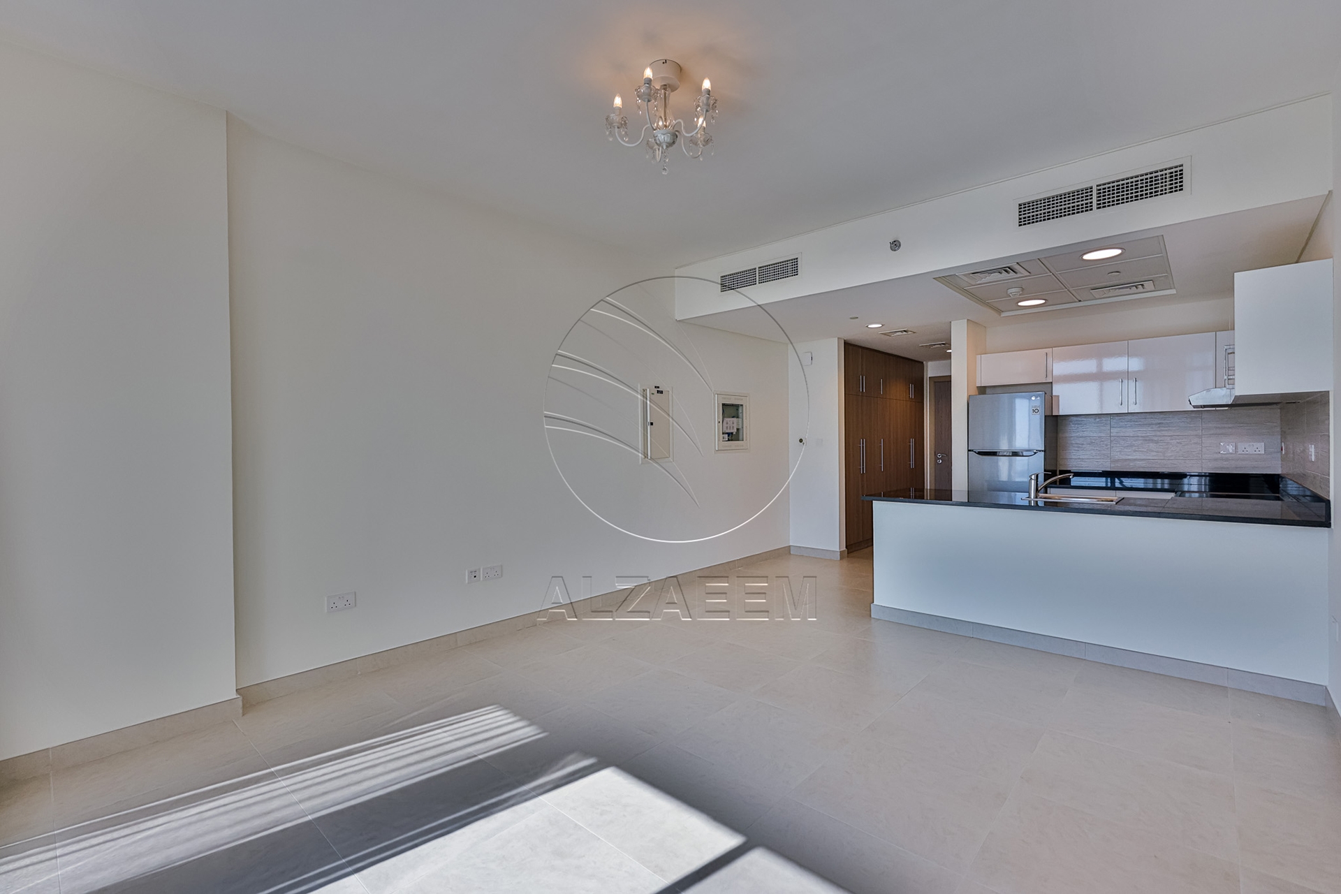 High Level + Exclusive! White Goods+ Nice Views