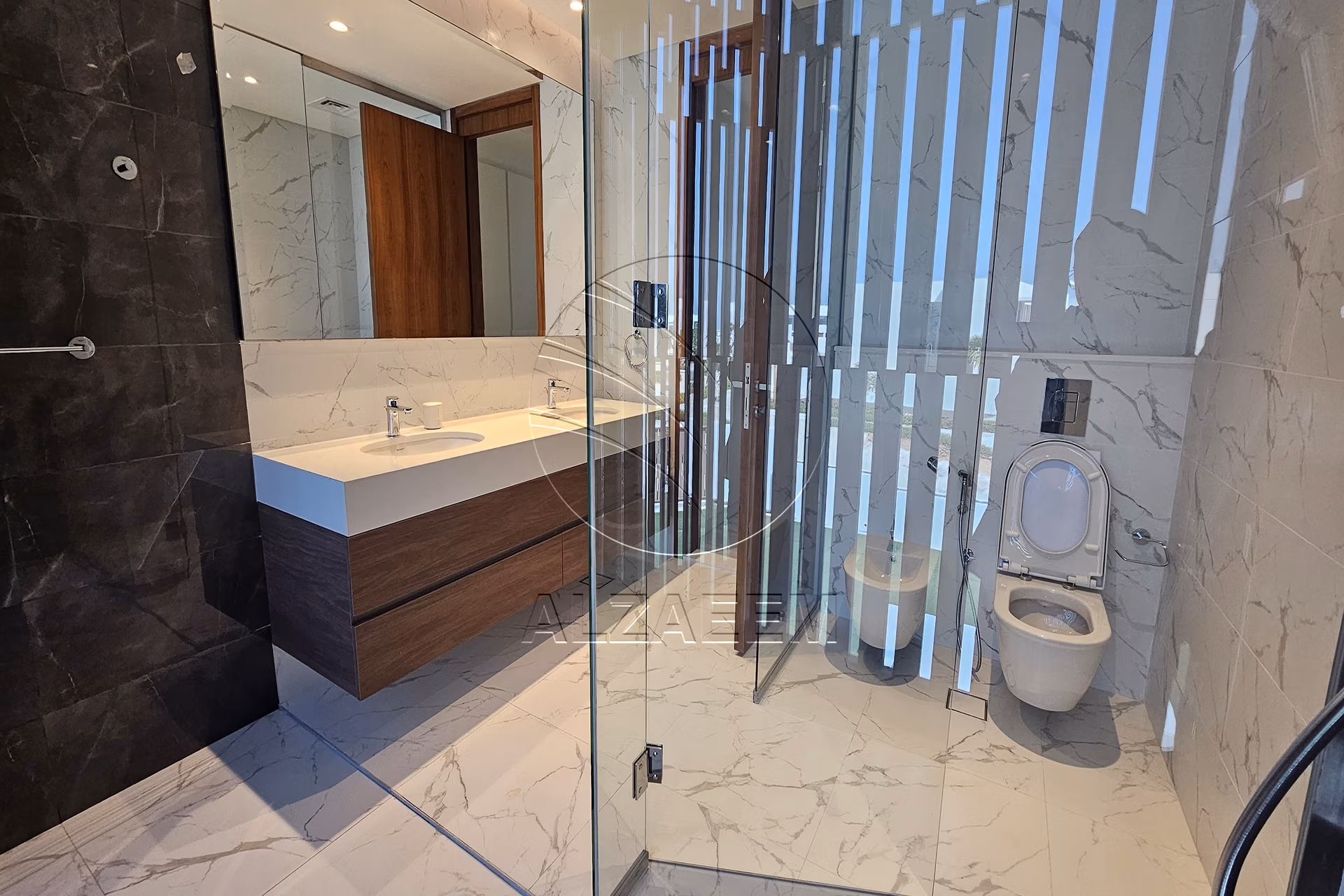 Stunning Location | 4BR+M+D | Vacant Soon!