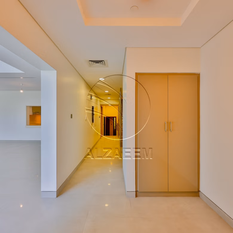 √ Luxurious Sea View Simplex Townhouse | VACANT √