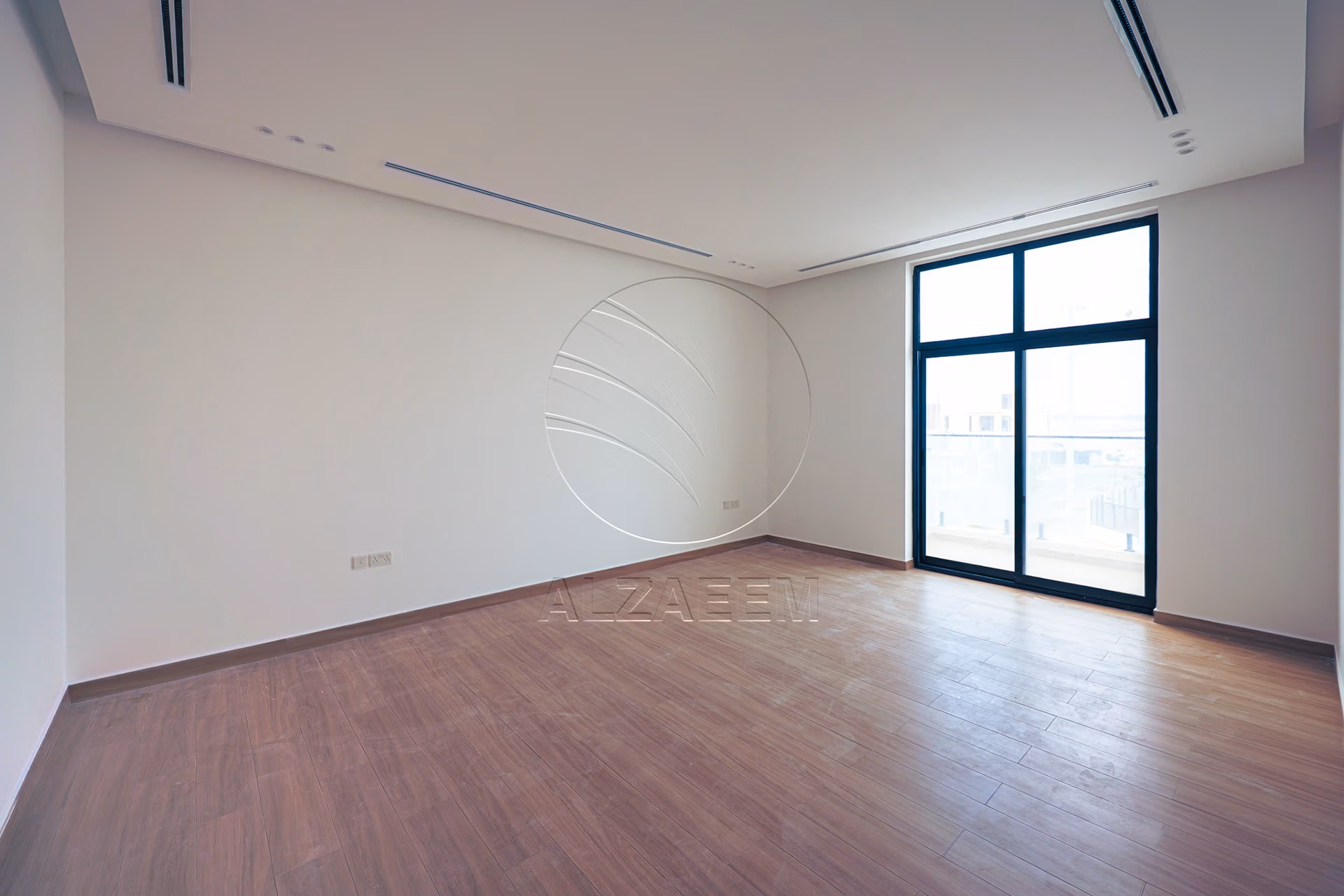 Corner | High Quality Finishing| High Ceiling