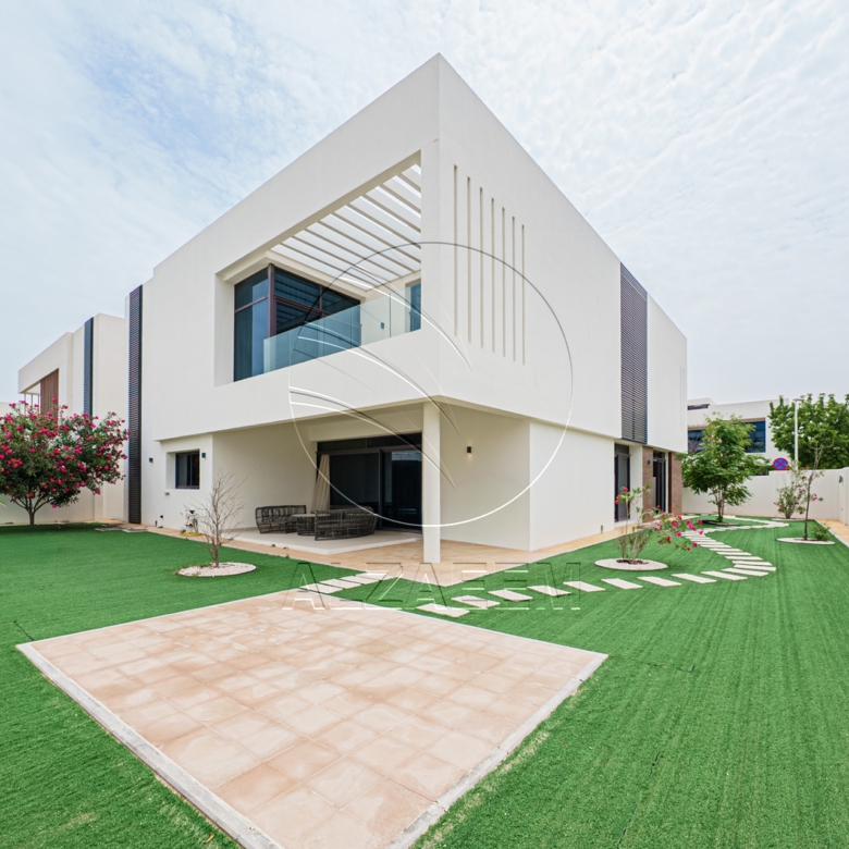 √Landscaped Garden | Furnished | T3-C1 | Corner√