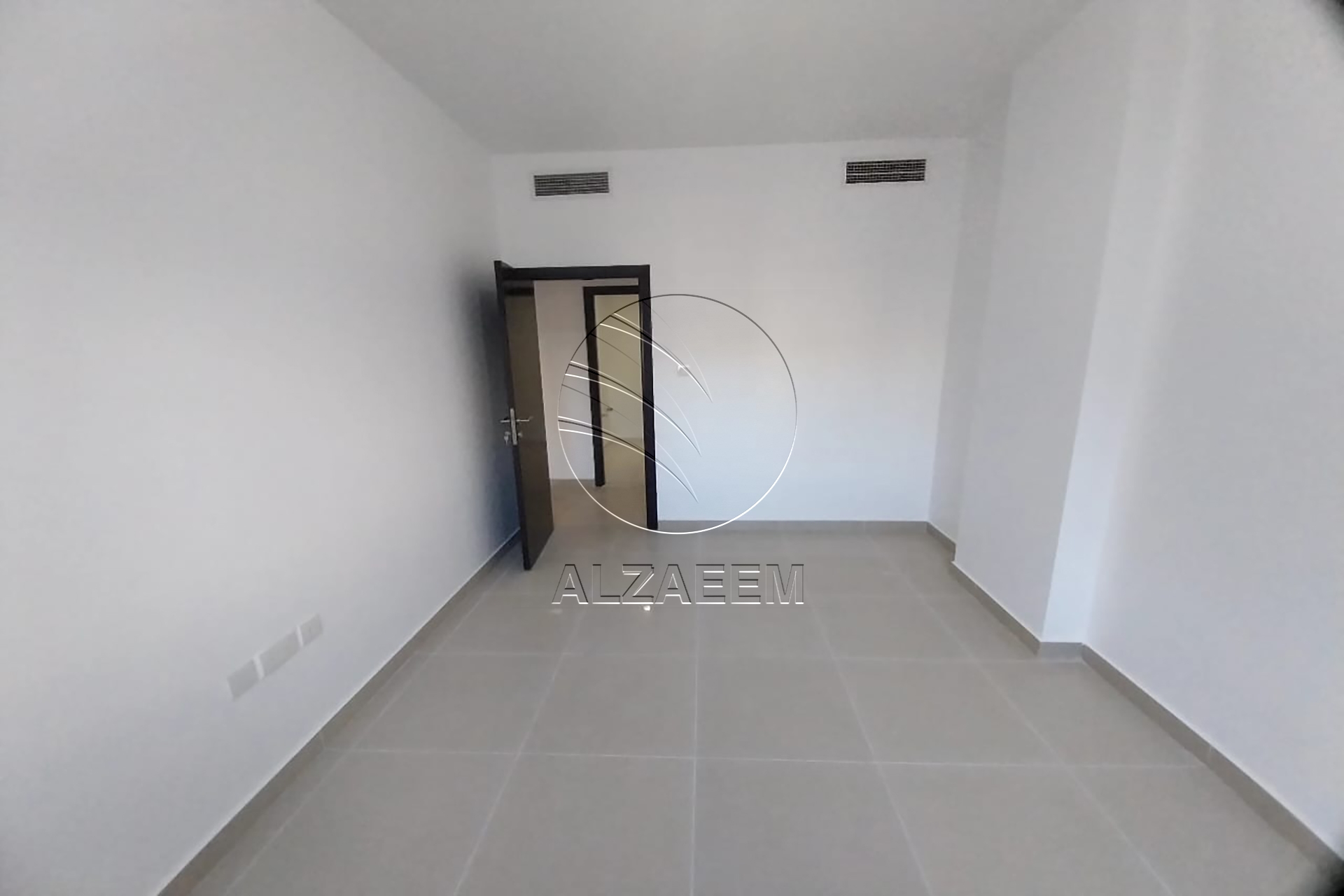 √VACANT! Community View | Mid Level√