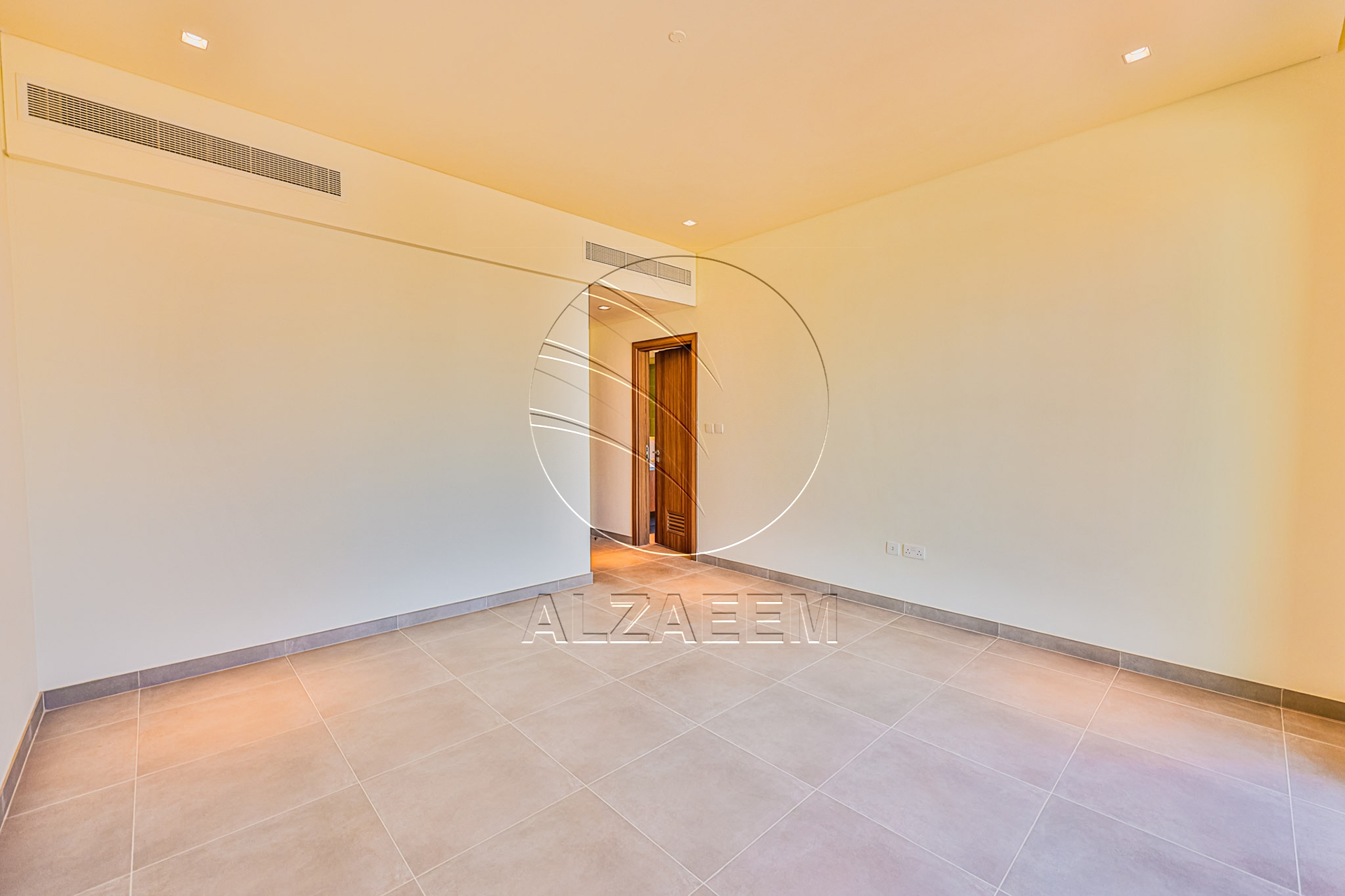 HOT! Single Row – Mid Unit | VACANT