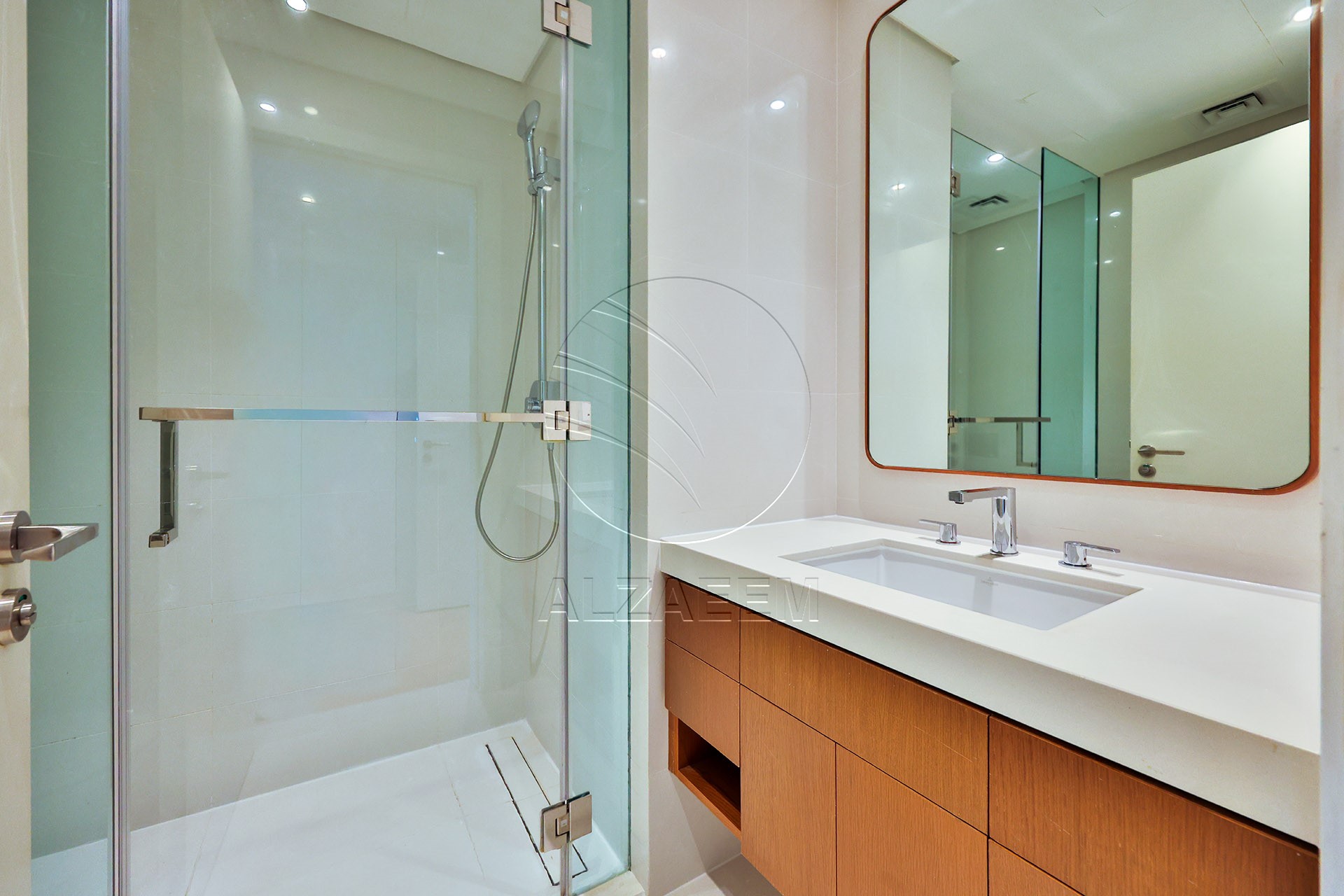 Sea View 2BR+M | VACANT | Luxury Living