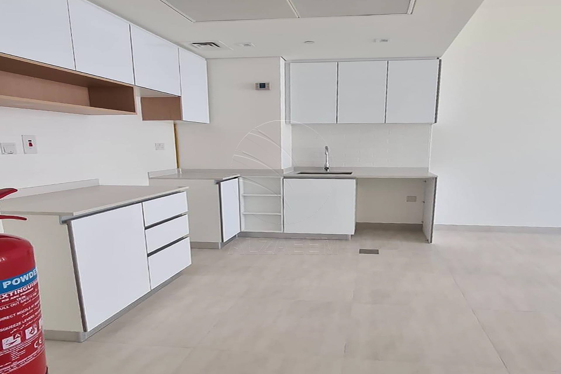 √ Waterfront Views | High Level and Vacant Unit √