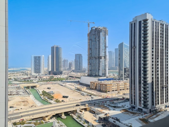 √ Waterfront Views | High Level and Vacant Unit √